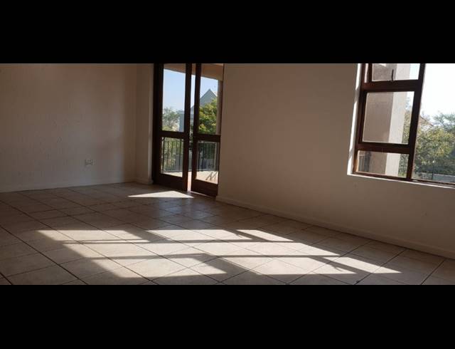 2 BEDROOM APARTMENT TO LET IN LONEHILL